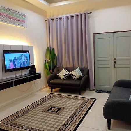 Melissa Homestay Merlimau Exterior photo